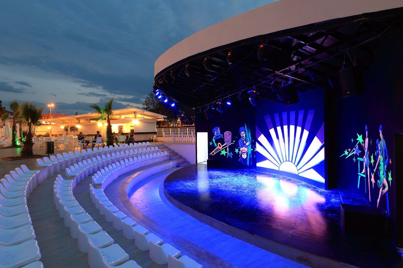 Diamond Elite Hotel & Spa Theater