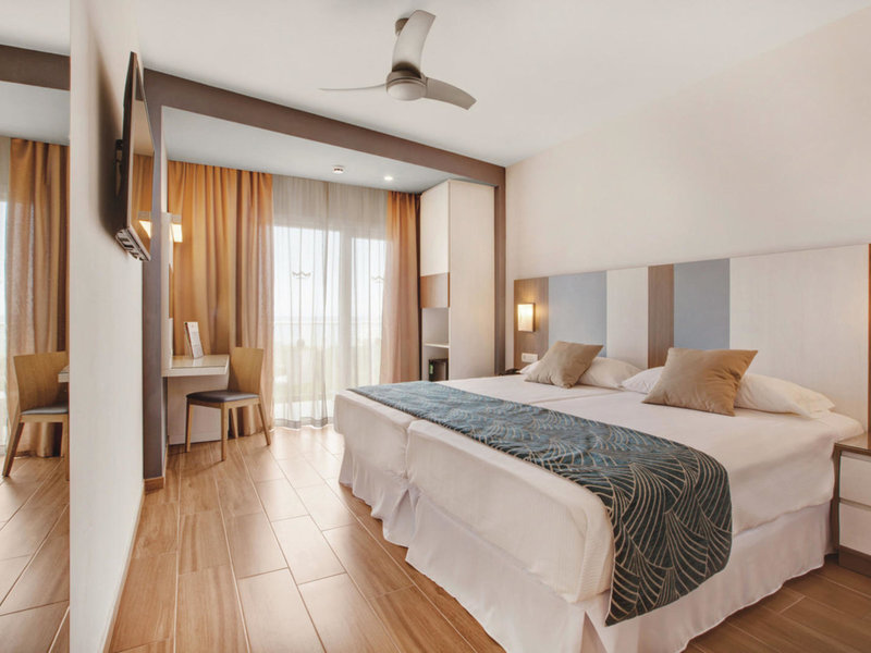 Hotel Riu Festival Zimmer1