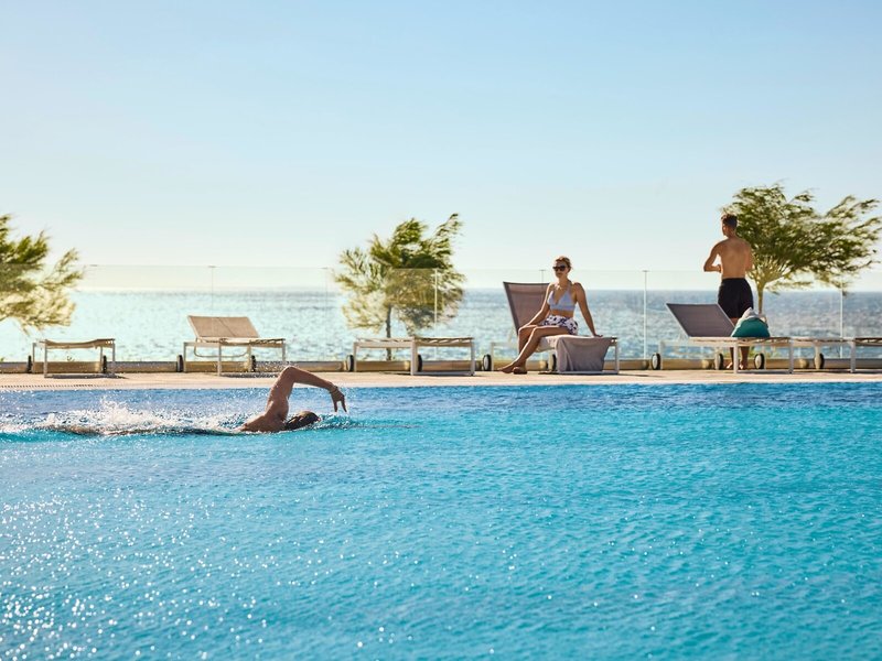 ROBINSON Ierapetra Pool