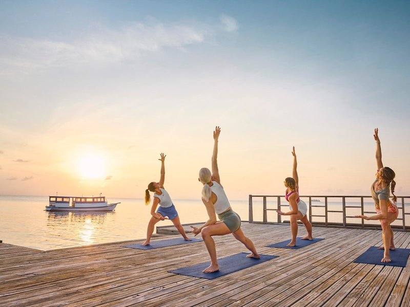 ROBINSON Maldives Yoga